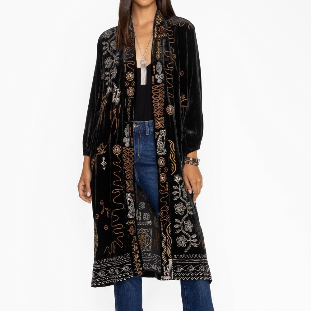 NWT Johnny was VELVET BISHOP SLEEVE KIMONO COAT size small black embroidered